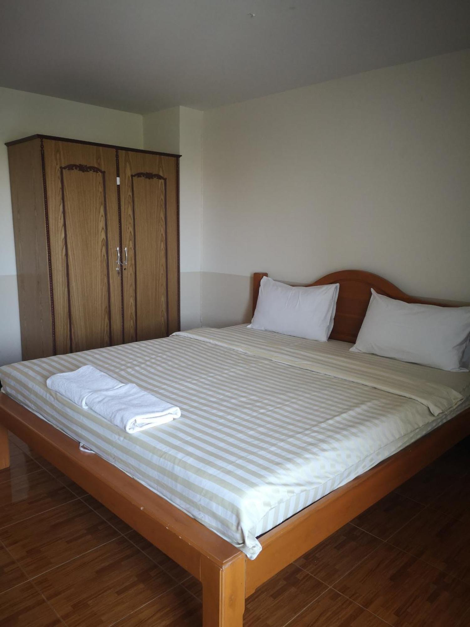 Hotel Sab Suwarn Mansion Suphan Buri Exteriér fotografie