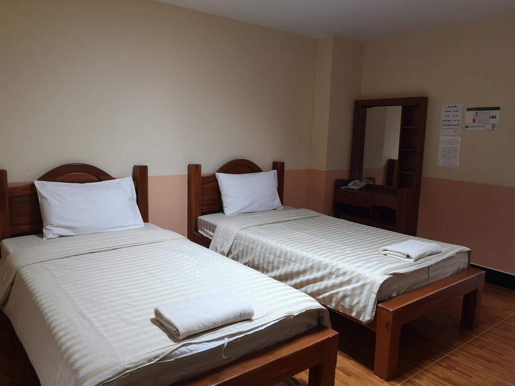 Hotel Sab Suwarn Mansion Suphan Buri Exteriér fotografie